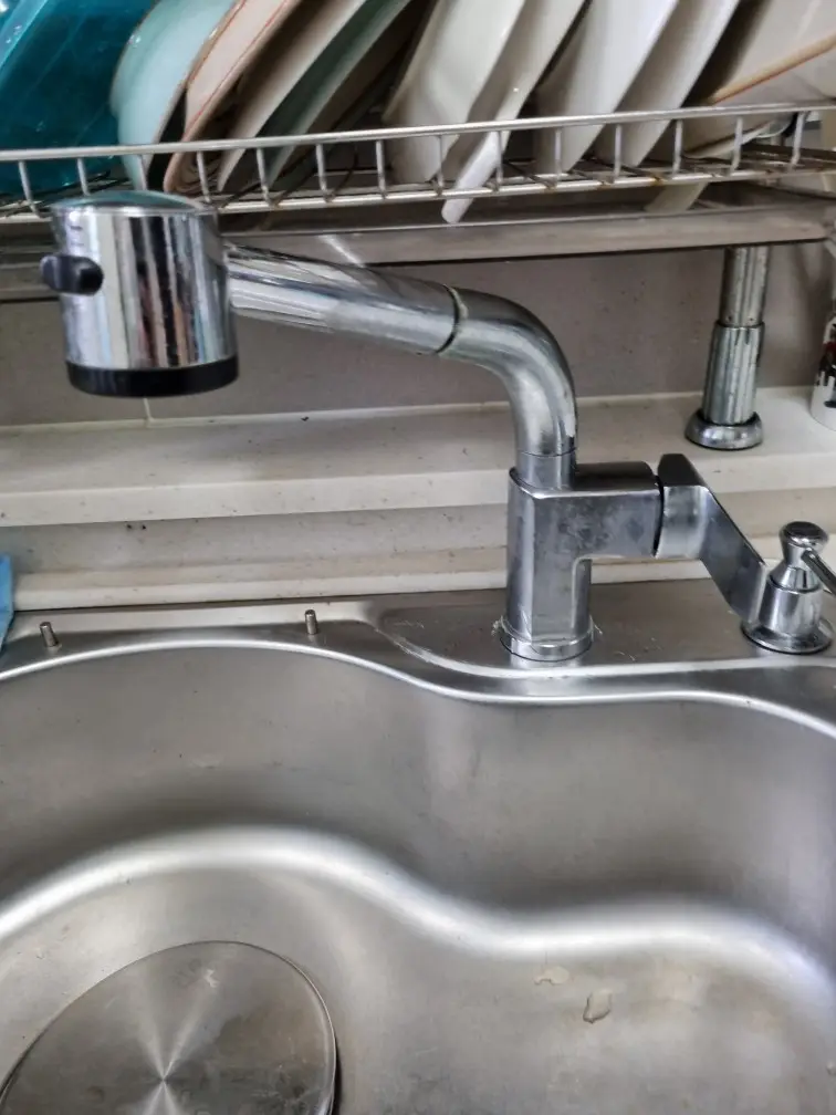 싱크대 배수구통 교체, 냄새·느린 배수를 동시에 점검하려면